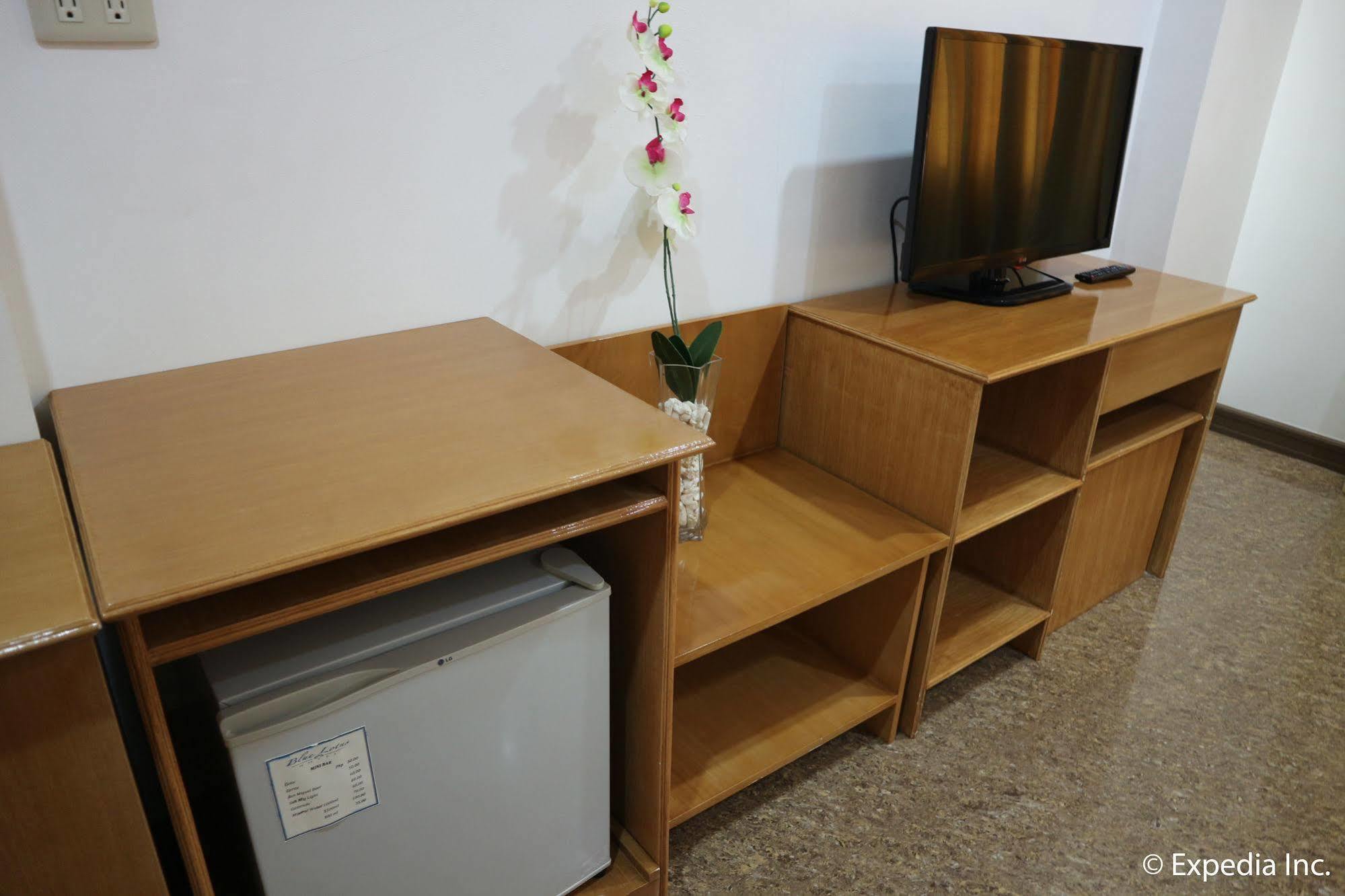 Blue Lotus Hotel Balabag  Экстерьер фото