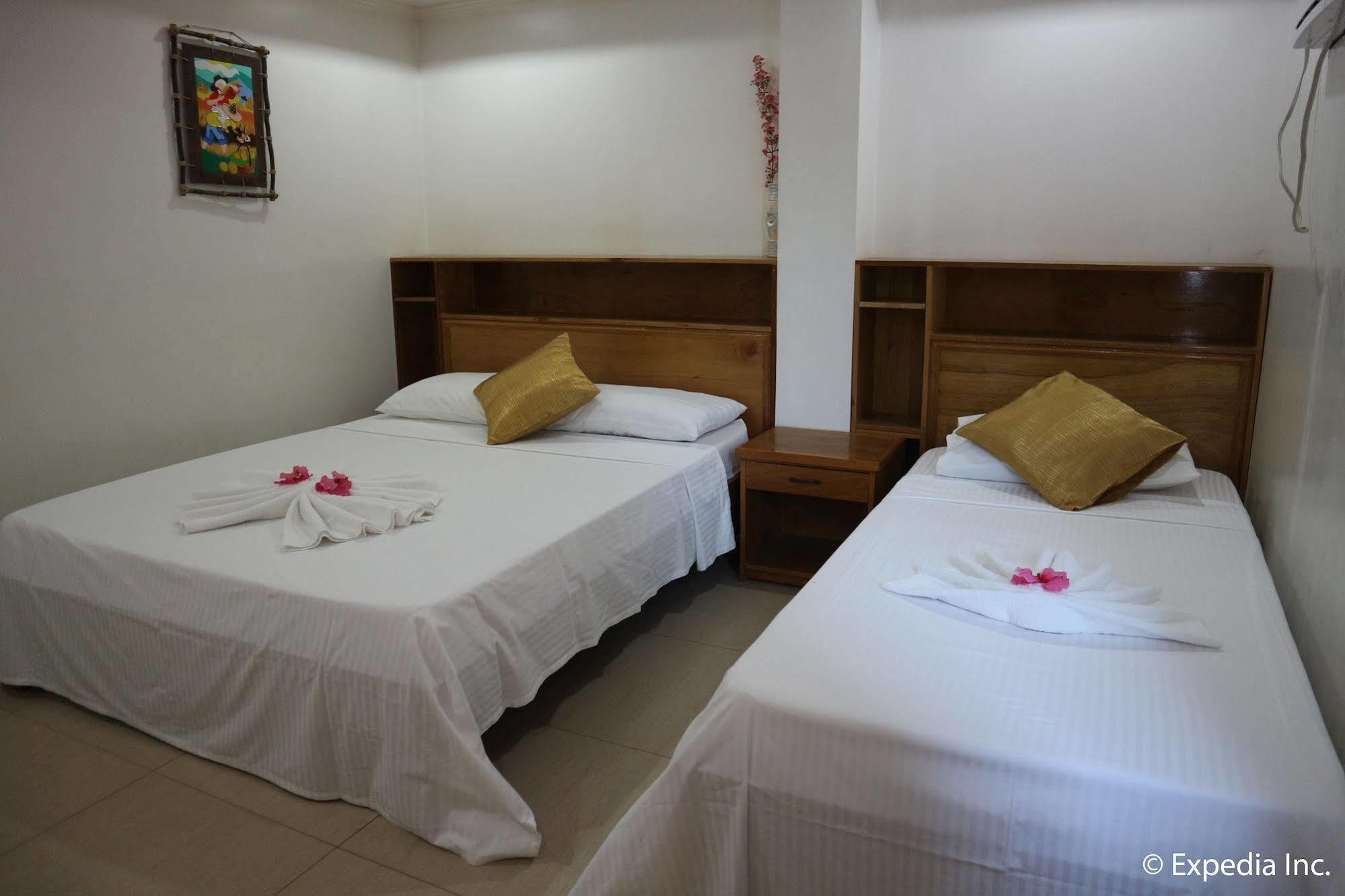 Blue Lotus Hotel Balabag  Экстерьер фото