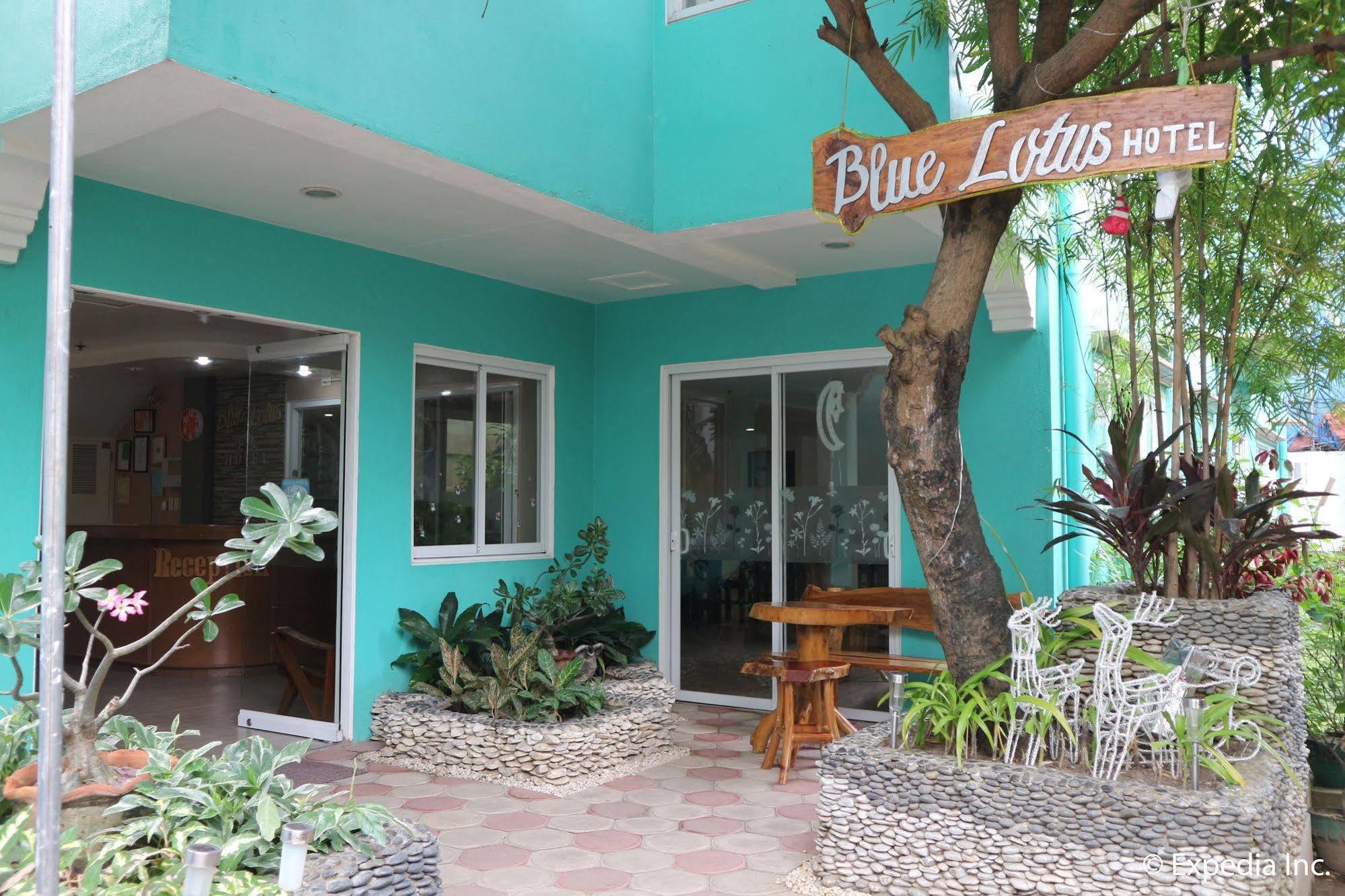 Blue Lotus Hotel Balabag  Экстерьер фото