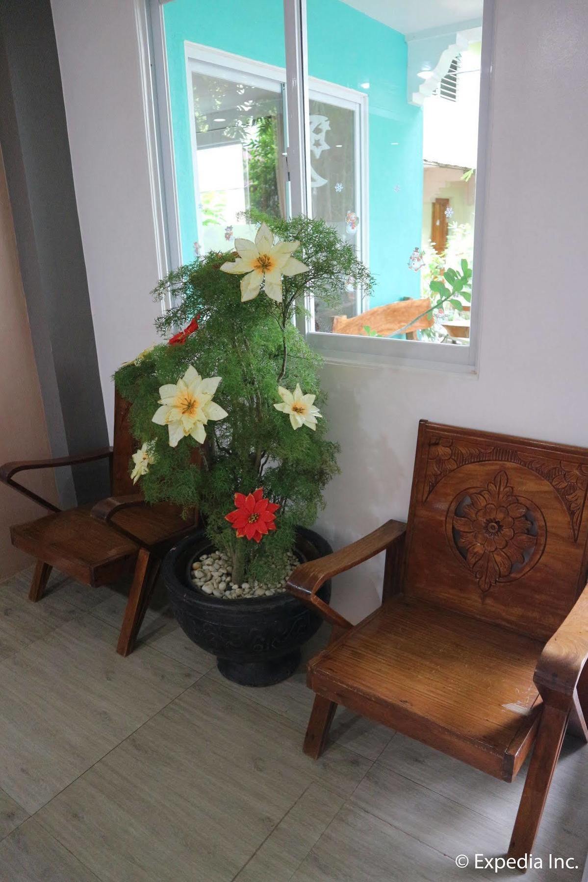 Blue Lotus Hotel Balabag  Экстерьер фото